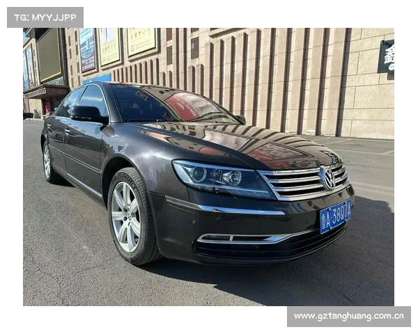二手车大众辉腾:3.6升大V6、轴距超3米!给你比肩S级的气场 二手车大众辉腾:3.6升大V6、轴距超3米!给你比肩S级的气场